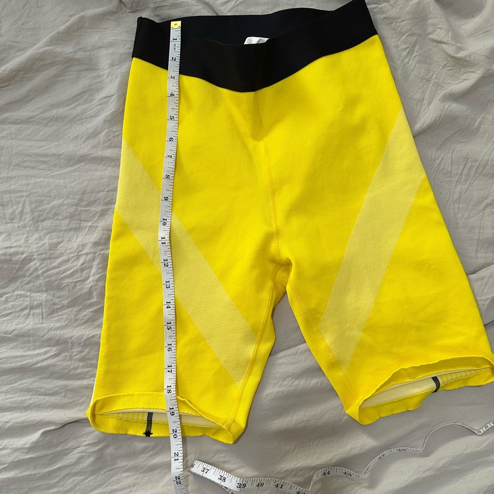 Fabletics Workout Outfit - Picture 7 of 13